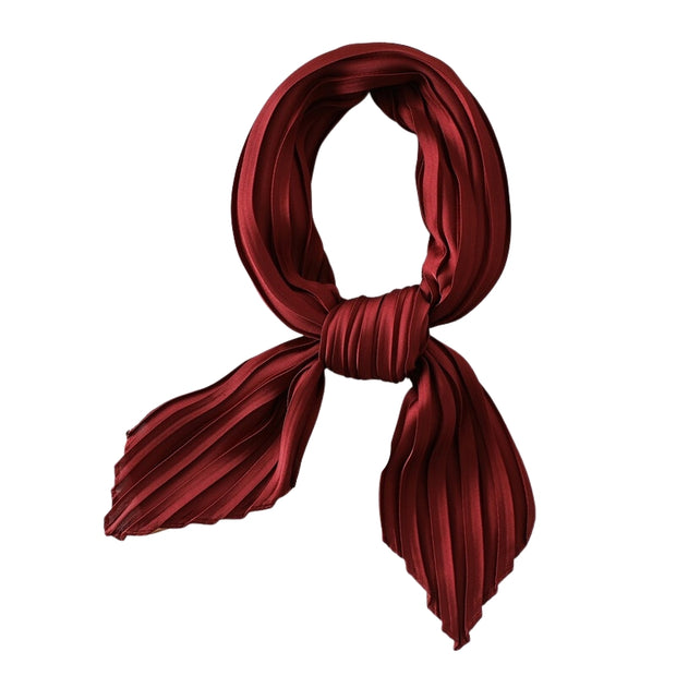 foulard plissé en soie bordeaux