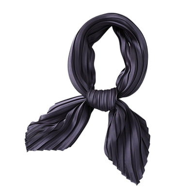 foulard plissé en soie gris anthracite 