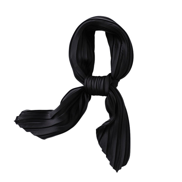 foulard plissé en soie noir
